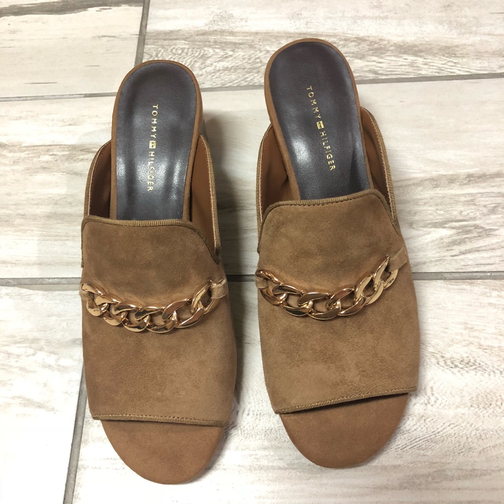 *NEW* TOMMY HILFIGER BOX HEELS